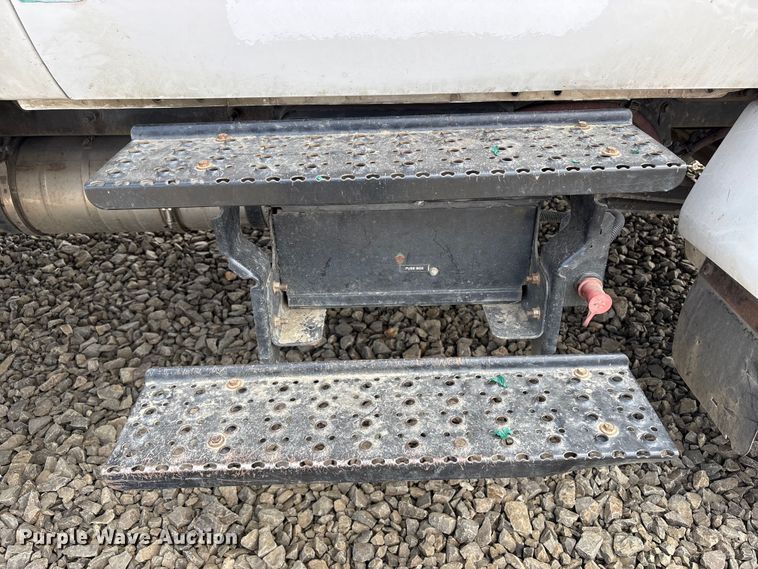 image for item YA4444 2015 Ford F750 forestry bucket truck