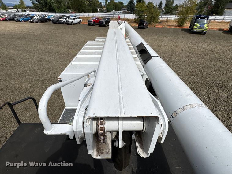 image for item YA4444 2015 Ford F750 forestry bucket truck