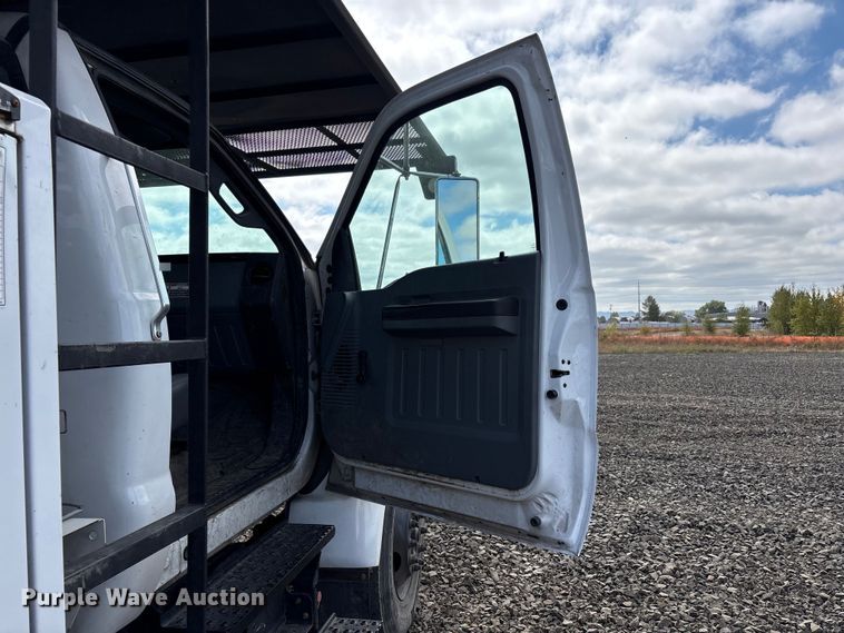 image for item YA4444 2015 Ford F750 forestry bucket truck