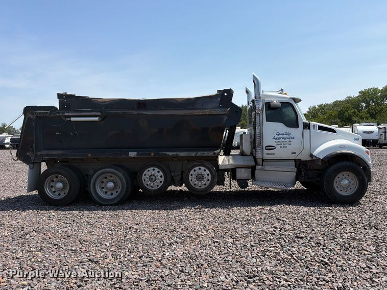 image for item YA4512 2023 Kenworth T880 dump truck 