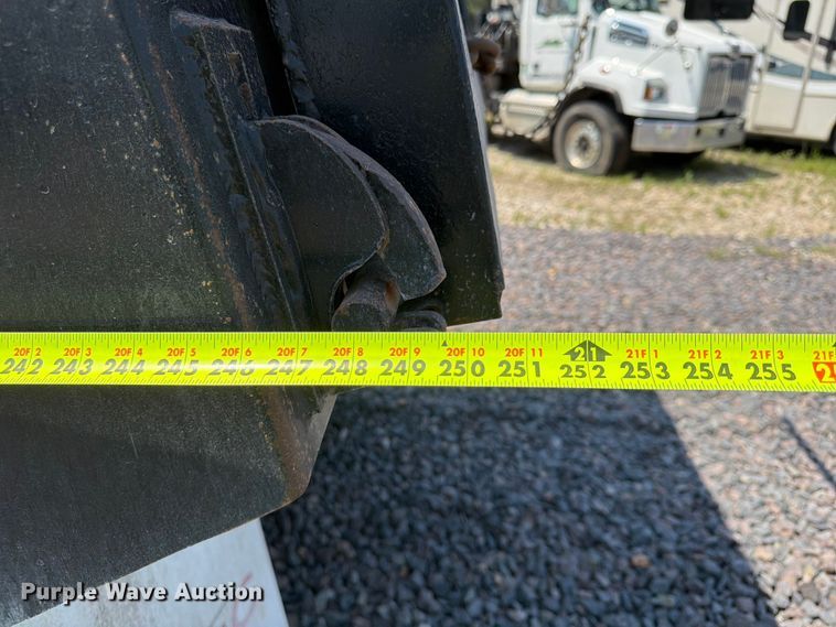 image for item YA4512 2023 Kenworth T880 dump truck 