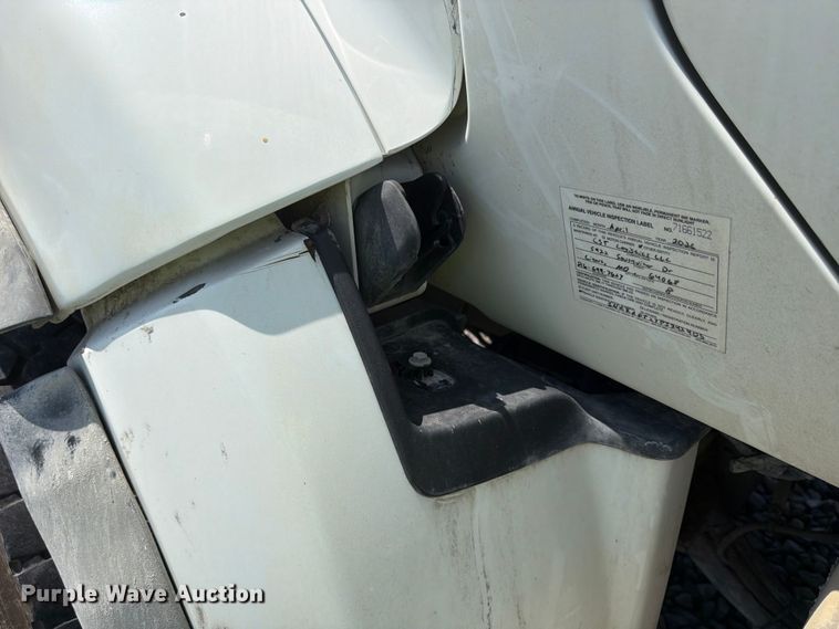 image for item YA4512 2023 Kenworth T880 dump truck 