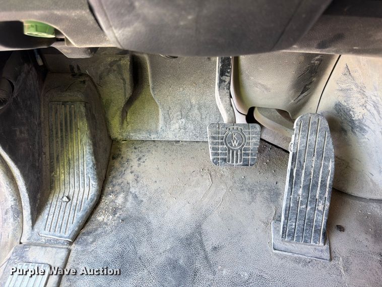 image for item YA4512 2023 Kenworth T880 dump truck 