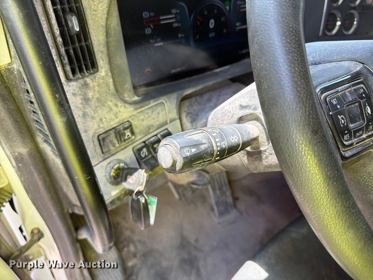 image for item YA4512 2023 Kenworth T880 dump truck 