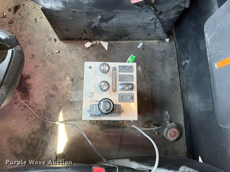 image for item YA4512 2023 Kenworth T880 dump truck 