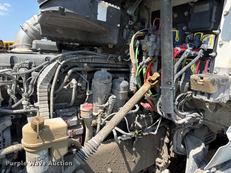 image for item YA4512 2023 Kenworth T880 dump truck 
