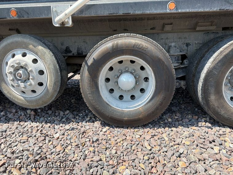 image for item YA4512 2023 Kenworth T880 dump truck 