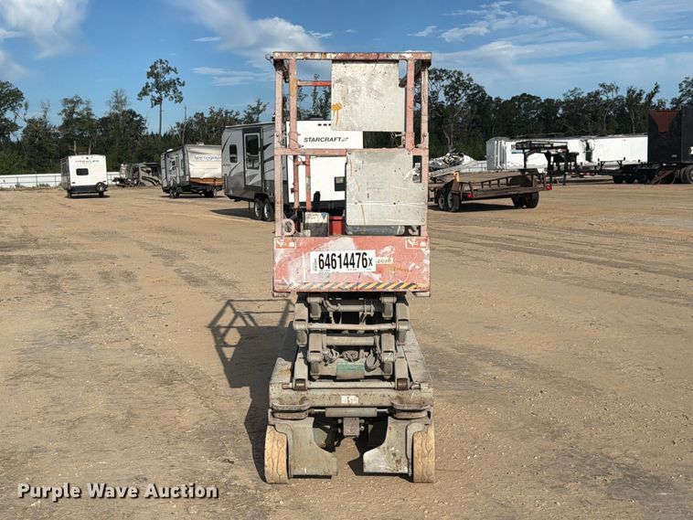 image for item YA4564 2011 Skyjack SJIII 3219 scissor lift