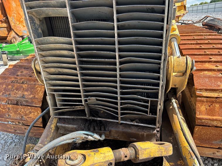 image for item YA4589 2001 John Deere 700H dozer
