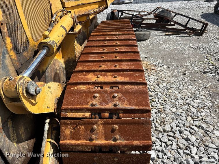 image for item YA4589 2001 John Deere 700H dozer