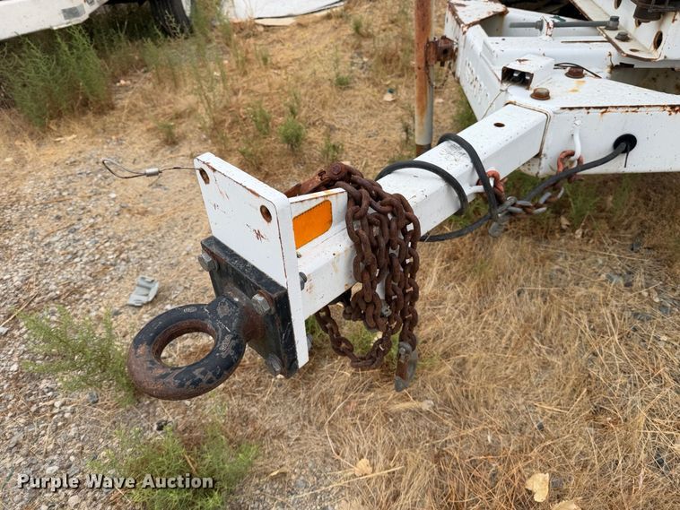 image for item YA4595 2010 Altec DC-912A wood chipper