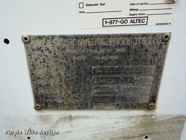 image for item YA4595 2010 Altec DC-912A wood chipper