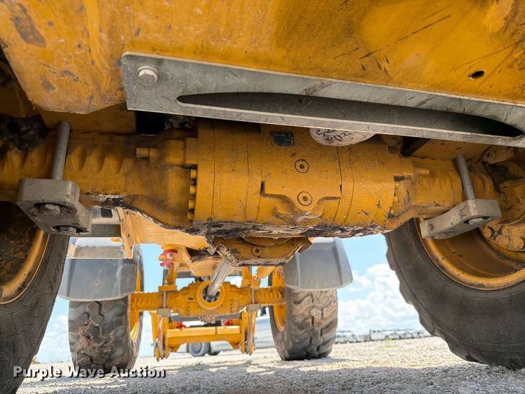 image for item YA4603 2025 John Deere 204G compact wheel loader