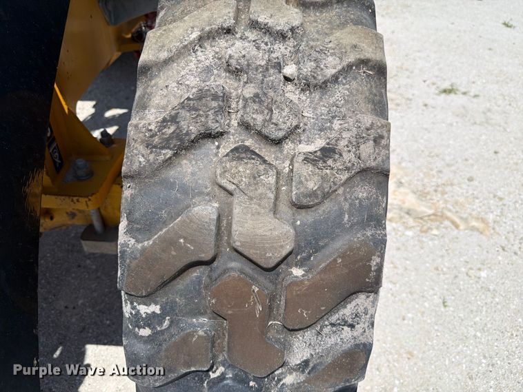 image for item YA4603 2025 John Deere 204G compact wheel loader