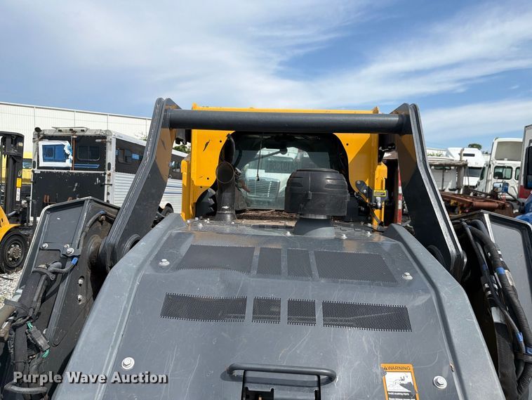 image for item YA4662 2025 John Deere 333P-Tier tracked skid steer loader