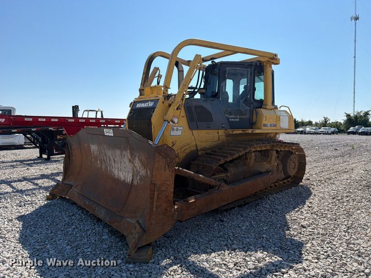 image for item YA4706 2006 Komatsu D65EX-15 dozer