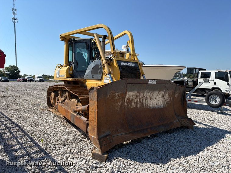 image for item YA4706 2006 Komatsu D65EX-15 dozer