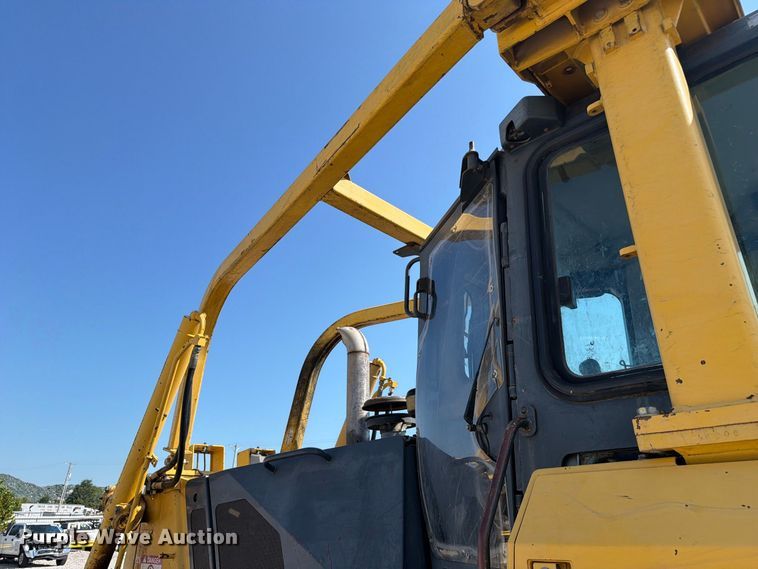 image for item YA4706 2006 Komatsu D65EX-15 dozer