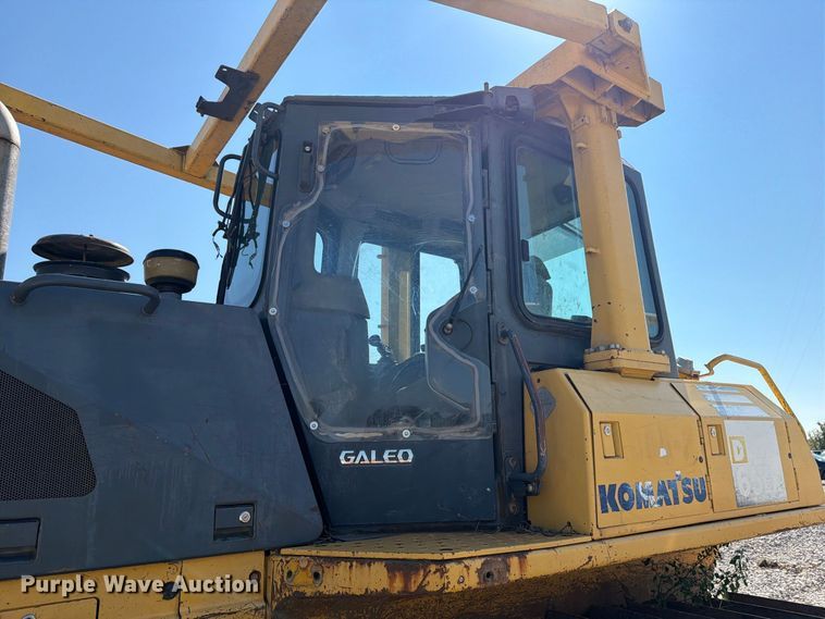 image for item YA4706 2006 Komatsu D65EX-15 dozer