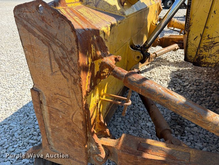 image for item YA4706 2006 Komatsu D65EX-15 dozer