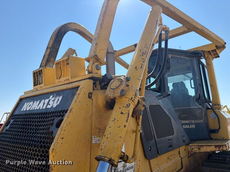 image for item YA4706 2006 Komatsu D65EX-15 dozer