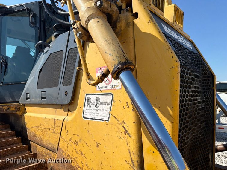 image for item YA4706 2006 Komatsu D65EX-15 dozer
