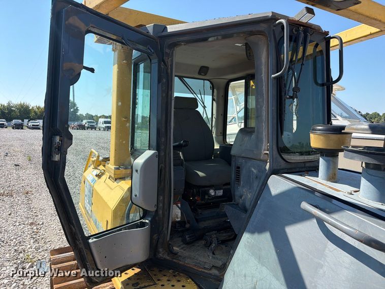 image for item YA4706 2006 Komatsu D65EX-15 dozer
