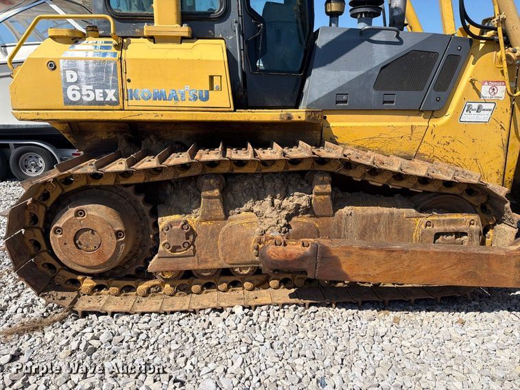 image for item YA4706 2006 Komatsu D65EX-15 dozer