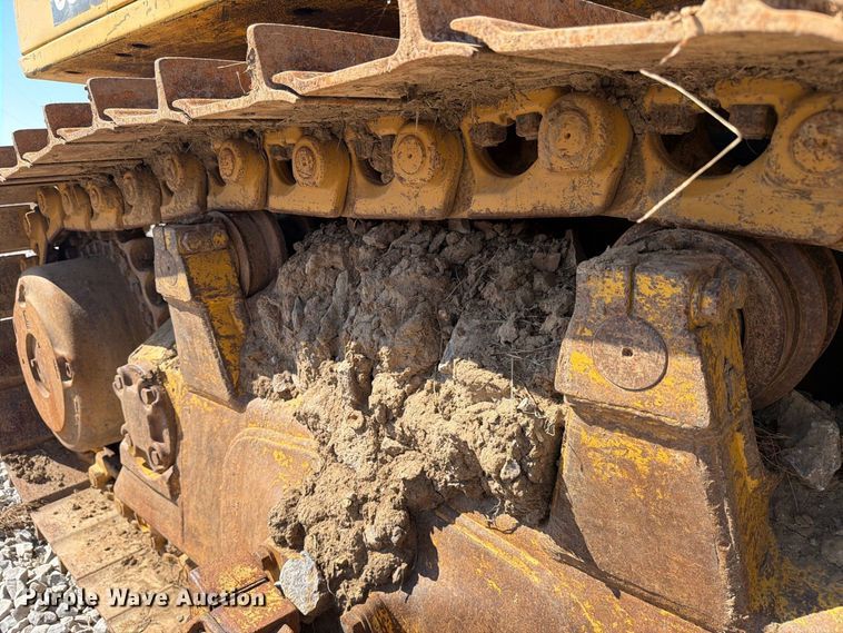 image for item YA4706 2006 Komatsu D65EX-15 dozer