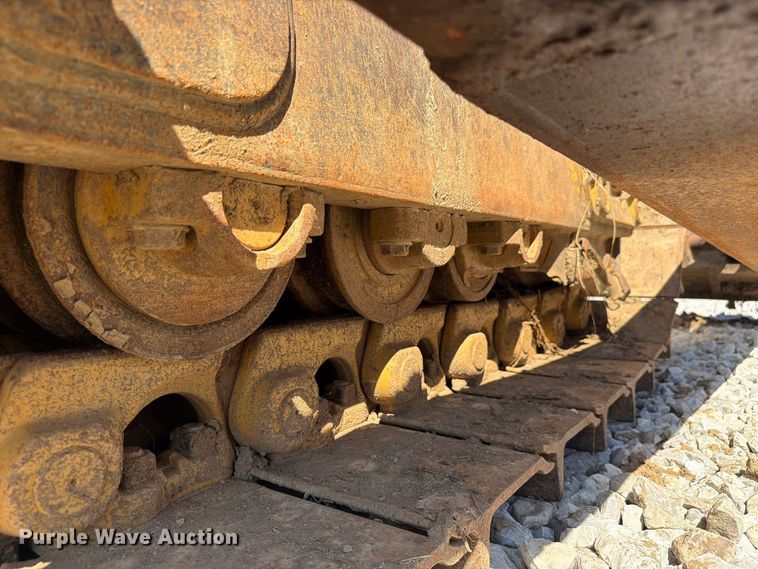 image for item YA4706 2006 Komatsu D65EX-15 dozer