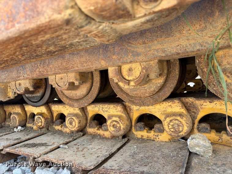 image for item YA4706 2006 Komatsu D65EX-15 dozer