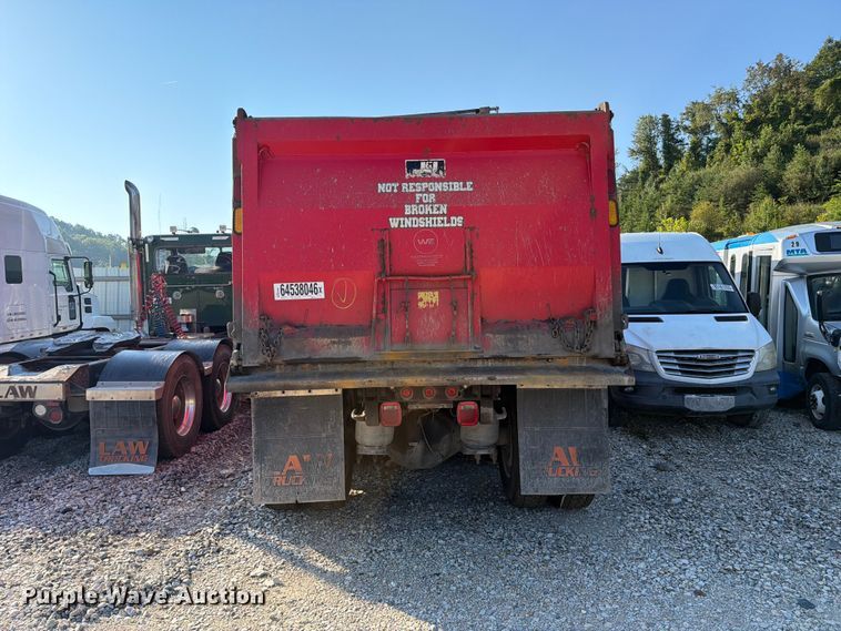 image for item YA4711 2014 Peterbilt 388 dump truck