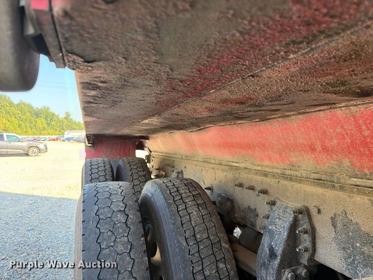 image for item YA4711 2014 Peterbilt 388 dump truck