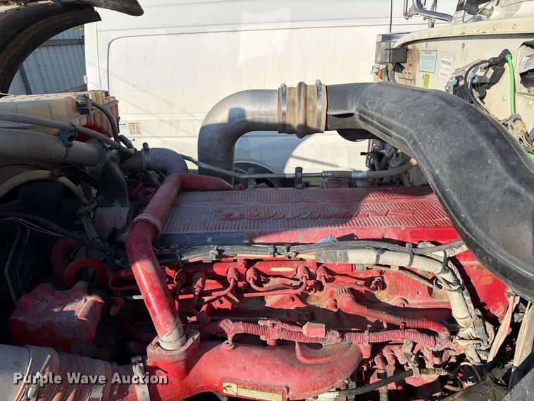 image for item YA4711 2014 Peterbilt 388 dump truck