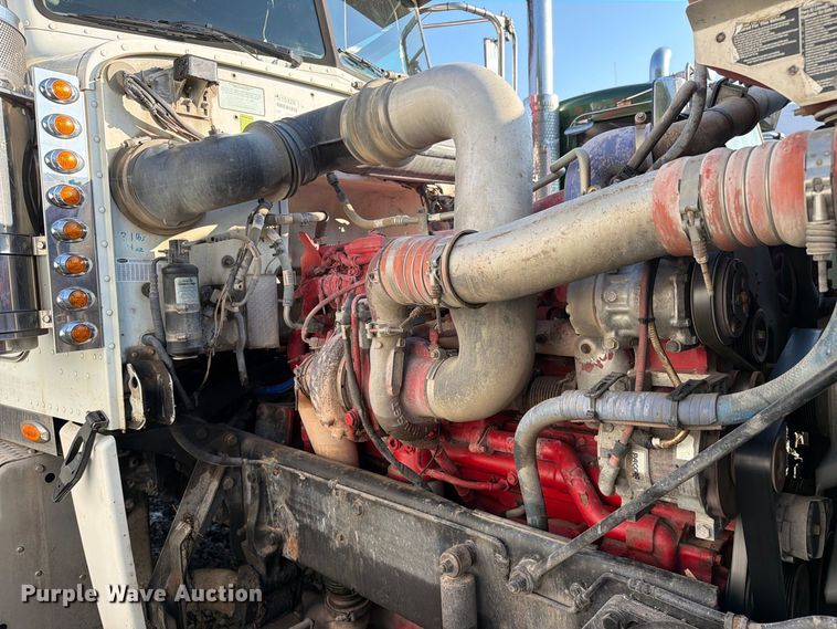 image for item YA4711 2014 Peterbilt 388 dump truck