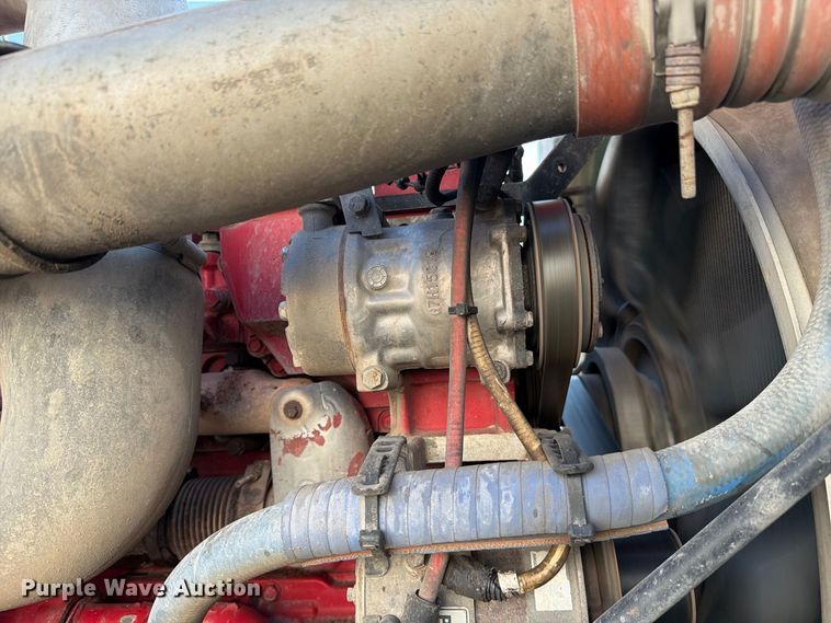 image for item YA4711 2014 Peterbilt 388 dump truck