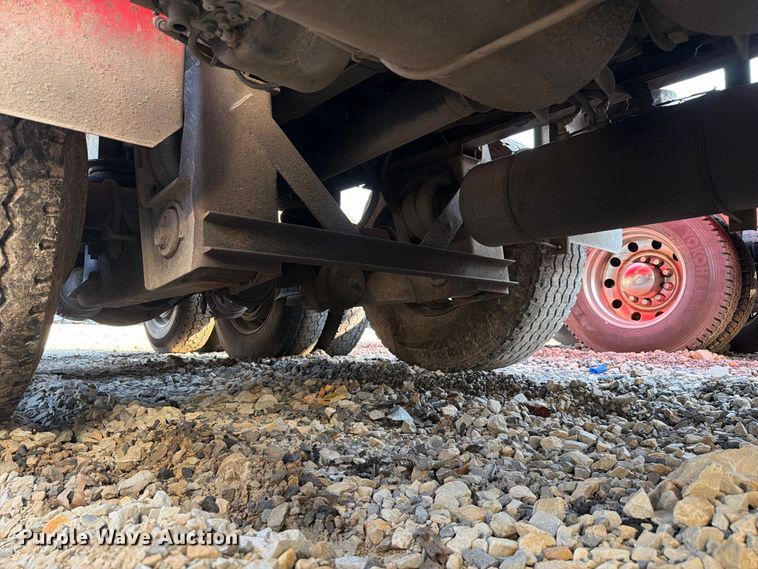 image for item YA4711 2014 Peterbilt 388 dump truck