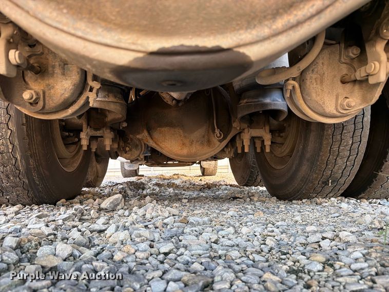 image for item YA4711 2014 Peterbilt 388 dump truck