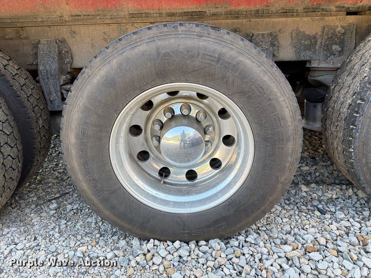image for item YA4711 2014 Peterbilt 388 dump truck