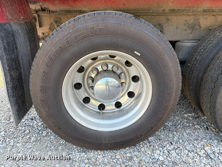 image for item YA4711 2014 Peterbilt 388 dump truck