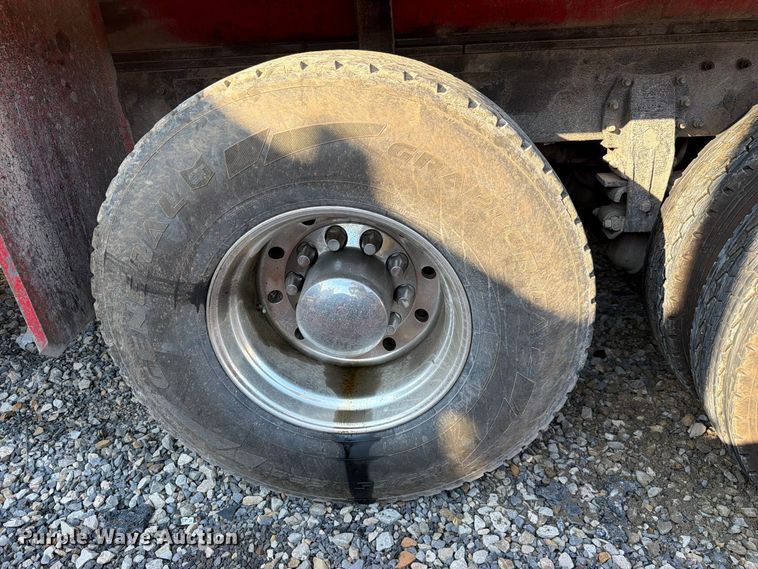image for item YA4711 2014 Peterbilt 388 dump truck
