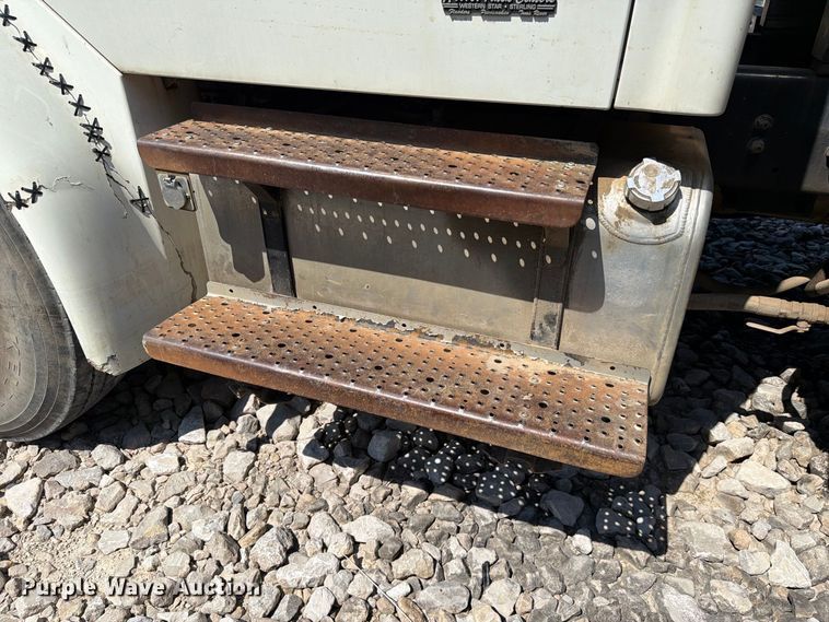 image for item YA4712 2007 Sterling Acterra dump truck