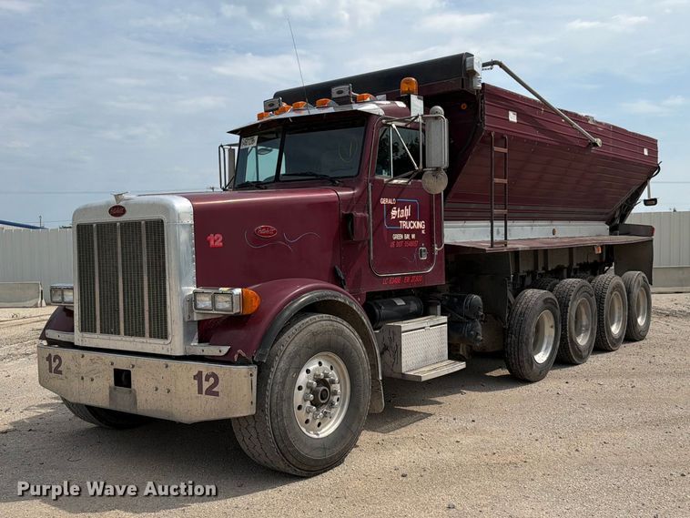 image for item YA4717 2000 Peterbilt 378 rock slinger truck