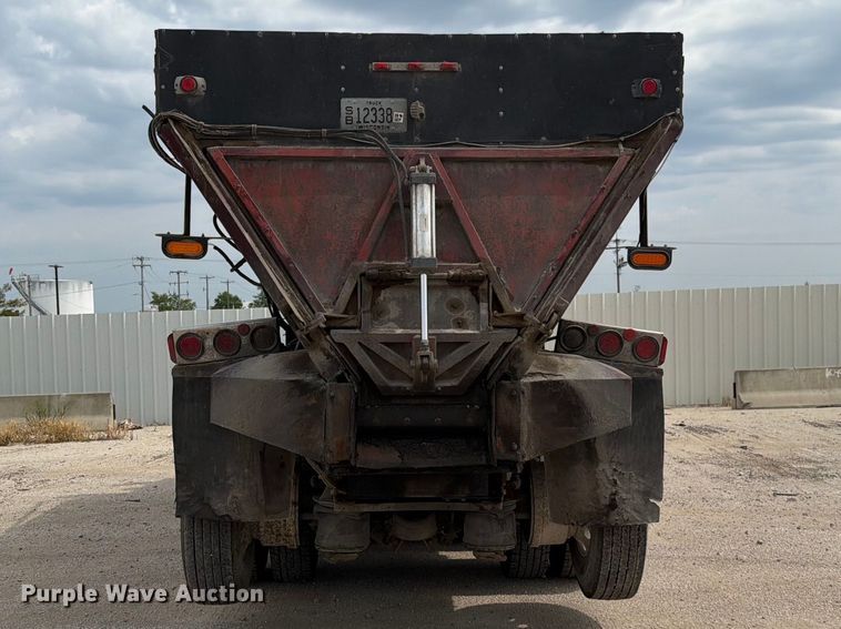 image for item YA4717 2000 Peterbilt 378 rock slinger truck