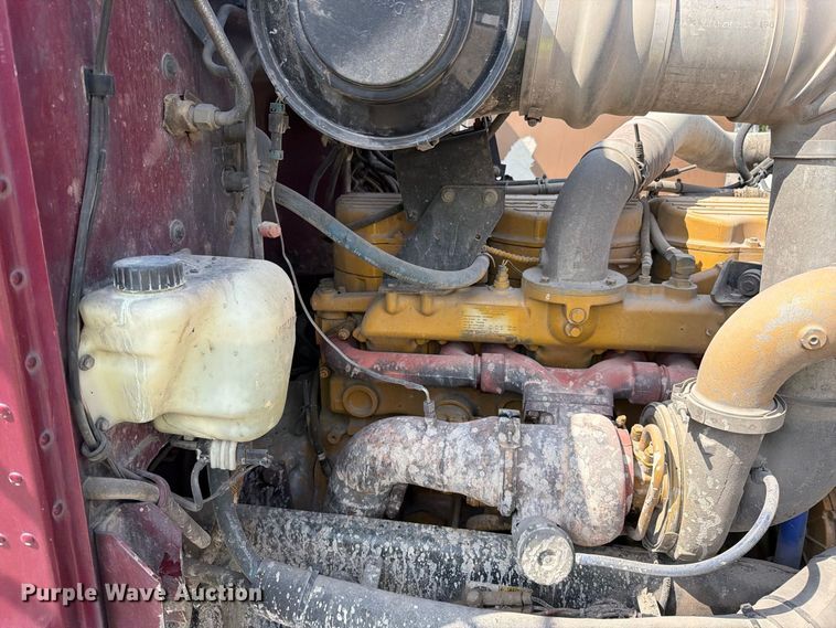 image for item YA4717 2000 Peterbilt 378 rock slinger truck