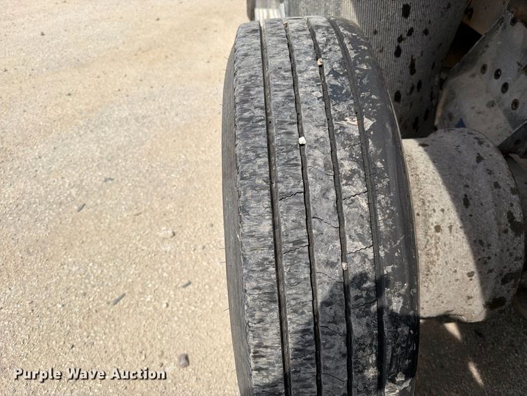 image for item YA4717 2000 Peterbilt 378 rock slinger truck