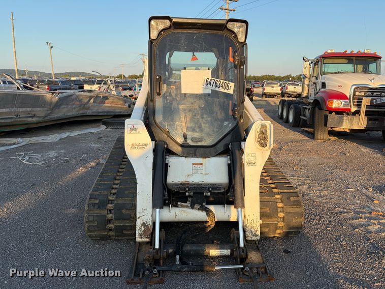 image for item YA4725 2019 Bobcat T650 tracked skid steer loader