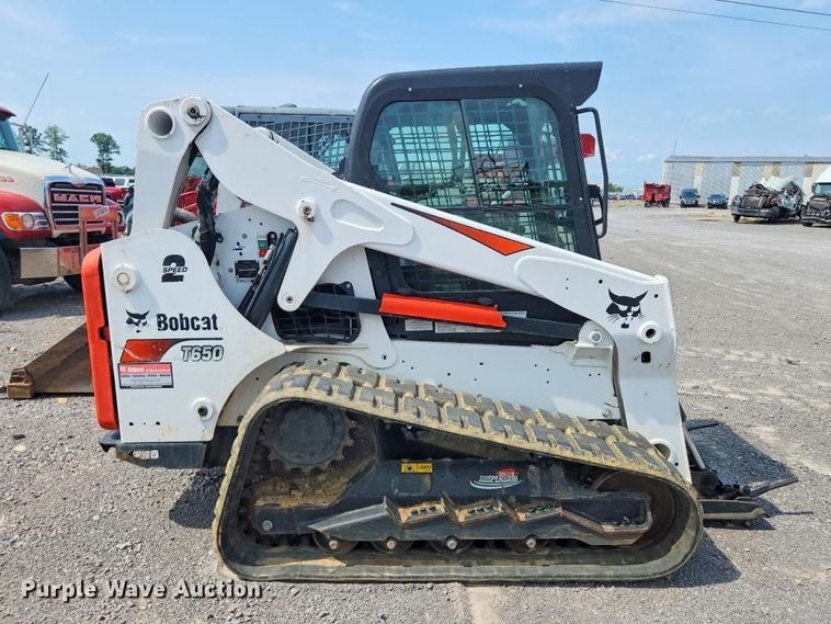 image for item YA4725 2019 Bobcat T650 tracked skid steer loader