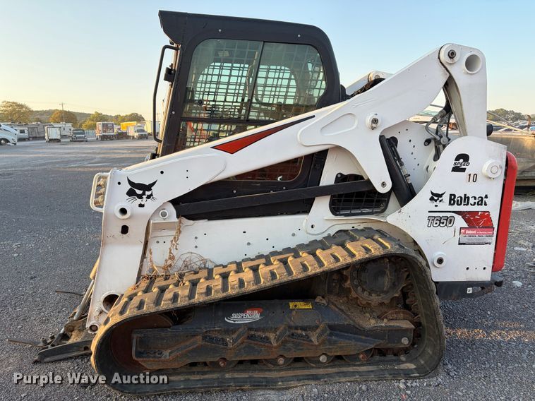 image for item YA4725 2019 Bobcat T650 tracked skid steer loader