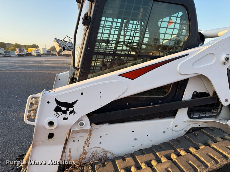 image for item YA4725 2019 Bobcat T650 tracked skid steer loader